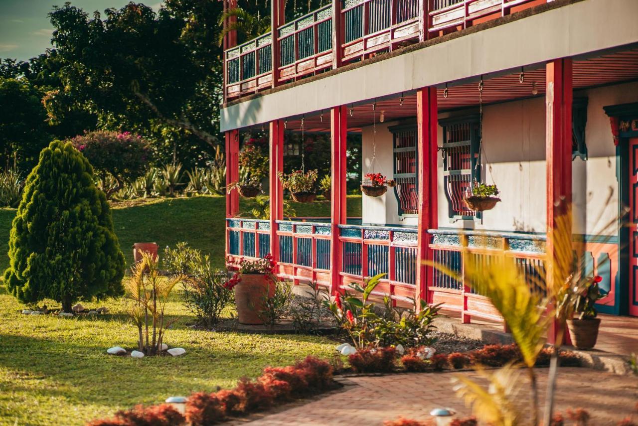 Hotel Arrayanes Del Quindio มอนเตเนโกร ภายนอก รูปภาพ