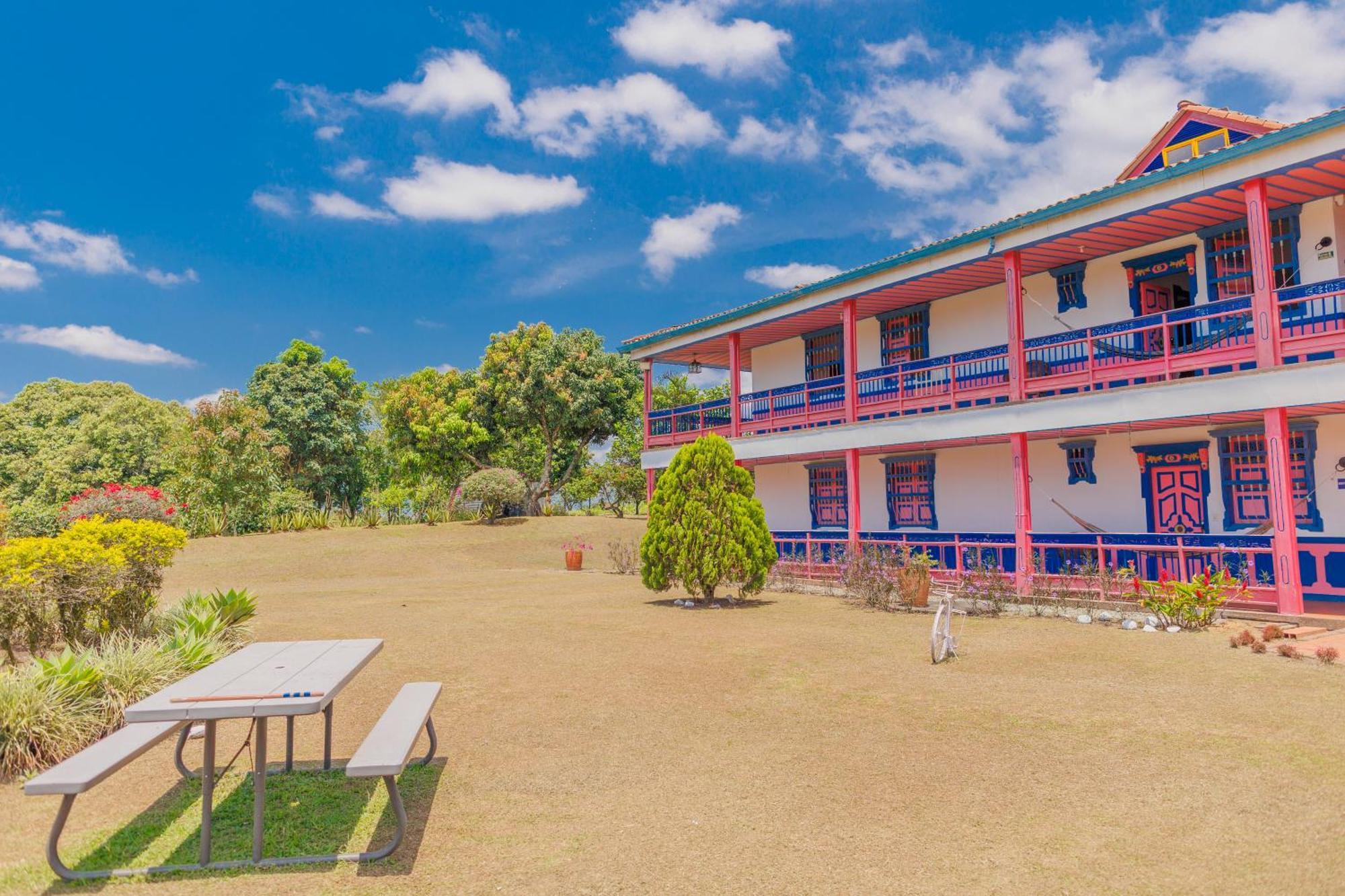 Hotel Arrayanes Del Quindio มอนเตเนโกร ภายนอก รูปภาพ